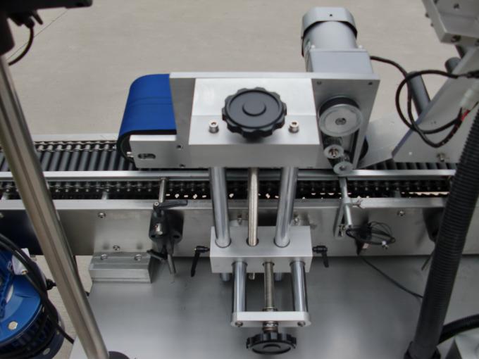 ਕਨਵੇਅਰ ਮੋਟਰ ਐਚਵਾਈ ਬ੍ਰਾਂਡ ਦੇ ਸ਼ੀਸ਼ੀ ਲੇਬਲਿੰਗ ਮਸ਼ੀਨ, ਇਲੈਕਟ੍ਰਾਨਿਕਸ ਲਈ 7 ਵੀਂ ਬੈਟਰੀ ਲੇਬਲ ਸਟਿੱਕਰ ਮਸ਼ੀਨ