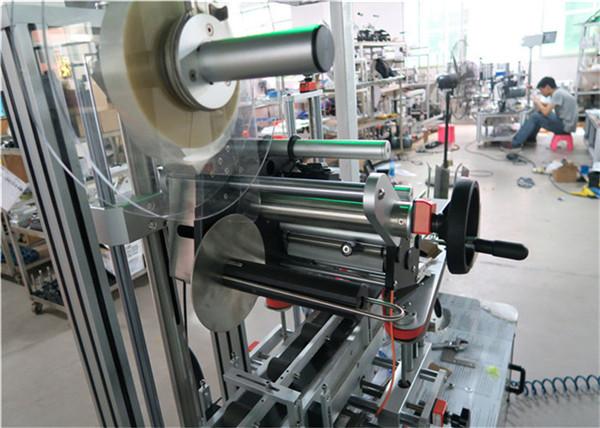 ਕਨਵੇਅਰ / ਚੋਟੀ ਦੇ ਲੇਬਲਿੰਗ ਉਪਕਰਣਾਂ ਦੇ ਨਾਲ ਆਟੋ ਟੌਪ ਲੇਬਲਿੰਗ ਮਸ਼ੀਨ ਫਲੈਟ ਸਰਫੇਸ ਲੇਬਲ ਐਪਲੀਕੇਟਰ