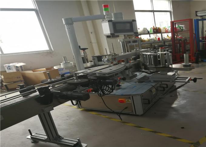 ਕੈਮੀਕਲ, ਵਾਟਰ ਪਲਾਸਟਿਕ ਦੀ ਬੋਤਲ ਸਟਿਕ 3 ਲੇਬਲ ਲਈ ਸੈਲਫ ਅਡੈਸਿਵ ਸਟਿੱਕਰ ਲੇਬਲਿੰਗ ਮਸ਼ੀਨ